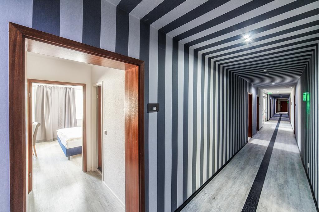 Sl'Otel Budget Bernburg Habitación foto